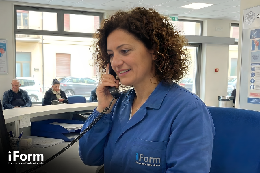 Corso di aggiornamento sulla sicurezza nei luoghi di lavoro per receptionist nel settore sanitario (Rischio basso)